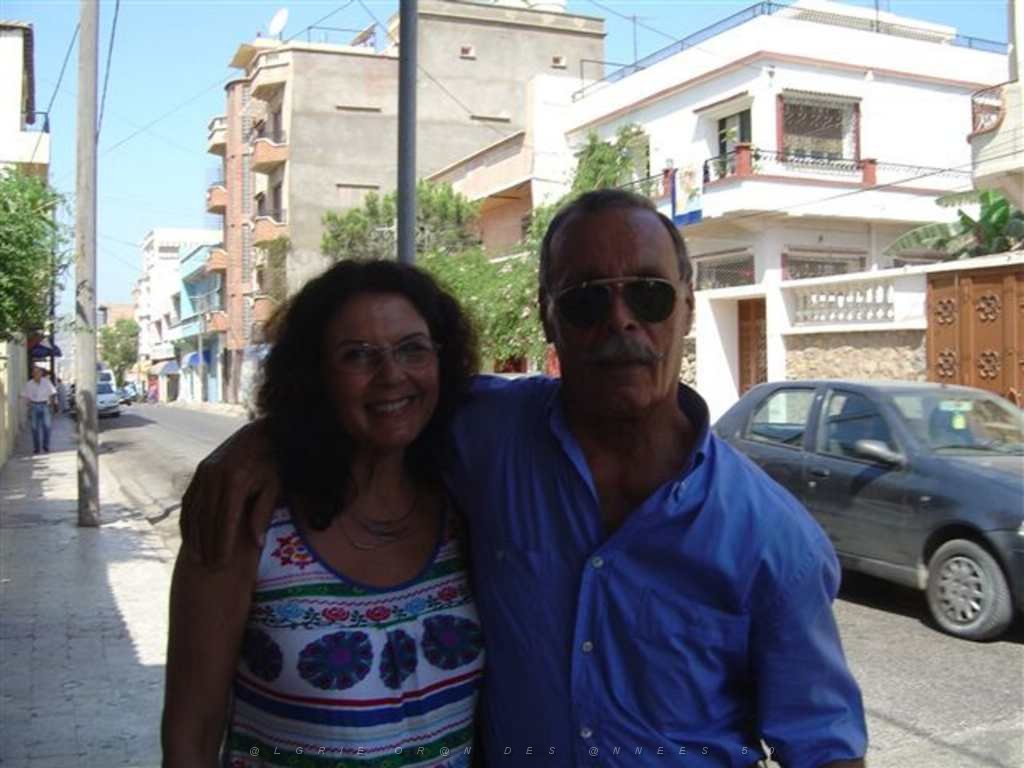 ORAN AOUT 2007 Hireche Boumedienne et jeannine.JPG